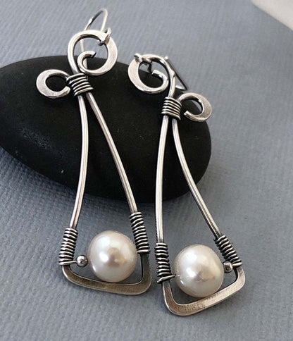 Romantic Silver Earring for Special Moments