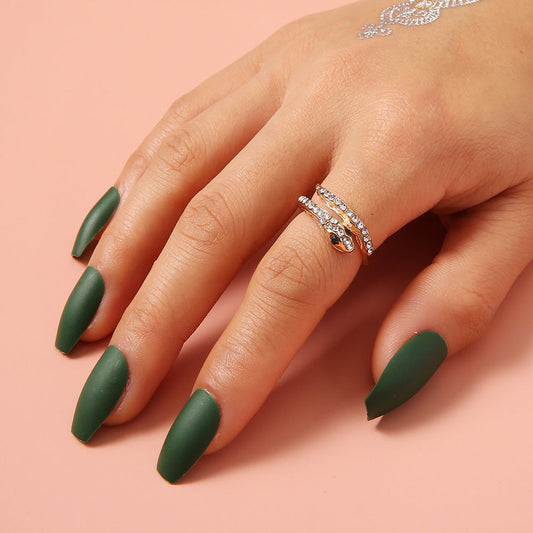 Romantic Gold Ring for Special Moments