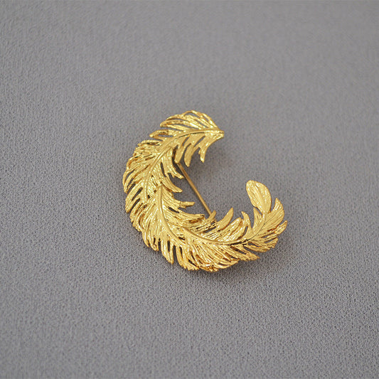 Charming Gold Piece for Any Occasion