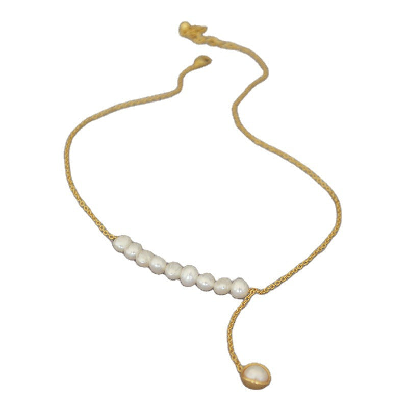 Classic Pearl Necklace with Timeless Appeal