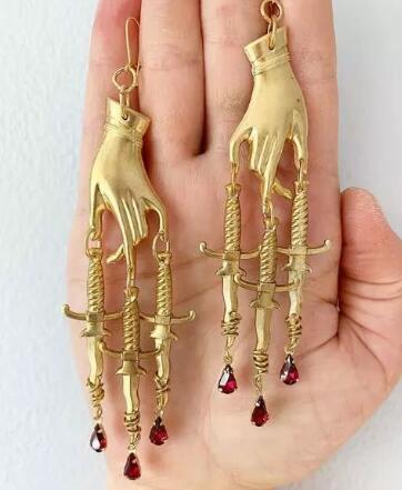 Romantic Earring for Special Moments