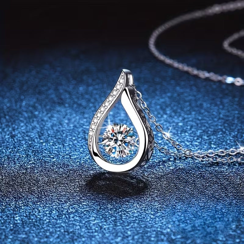 Beautiful Silver Necklace with Unique Style