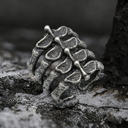 Dead Reckoning Spine Ring
