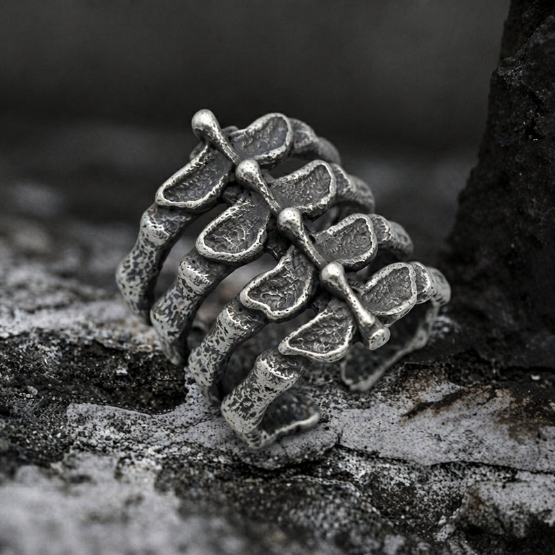Dead Reckoning Spine Ring
