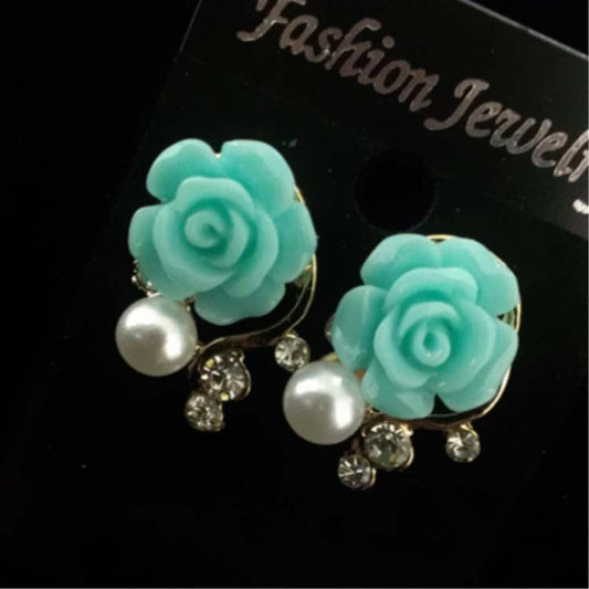 Delicate Artisan Pearl Earring
