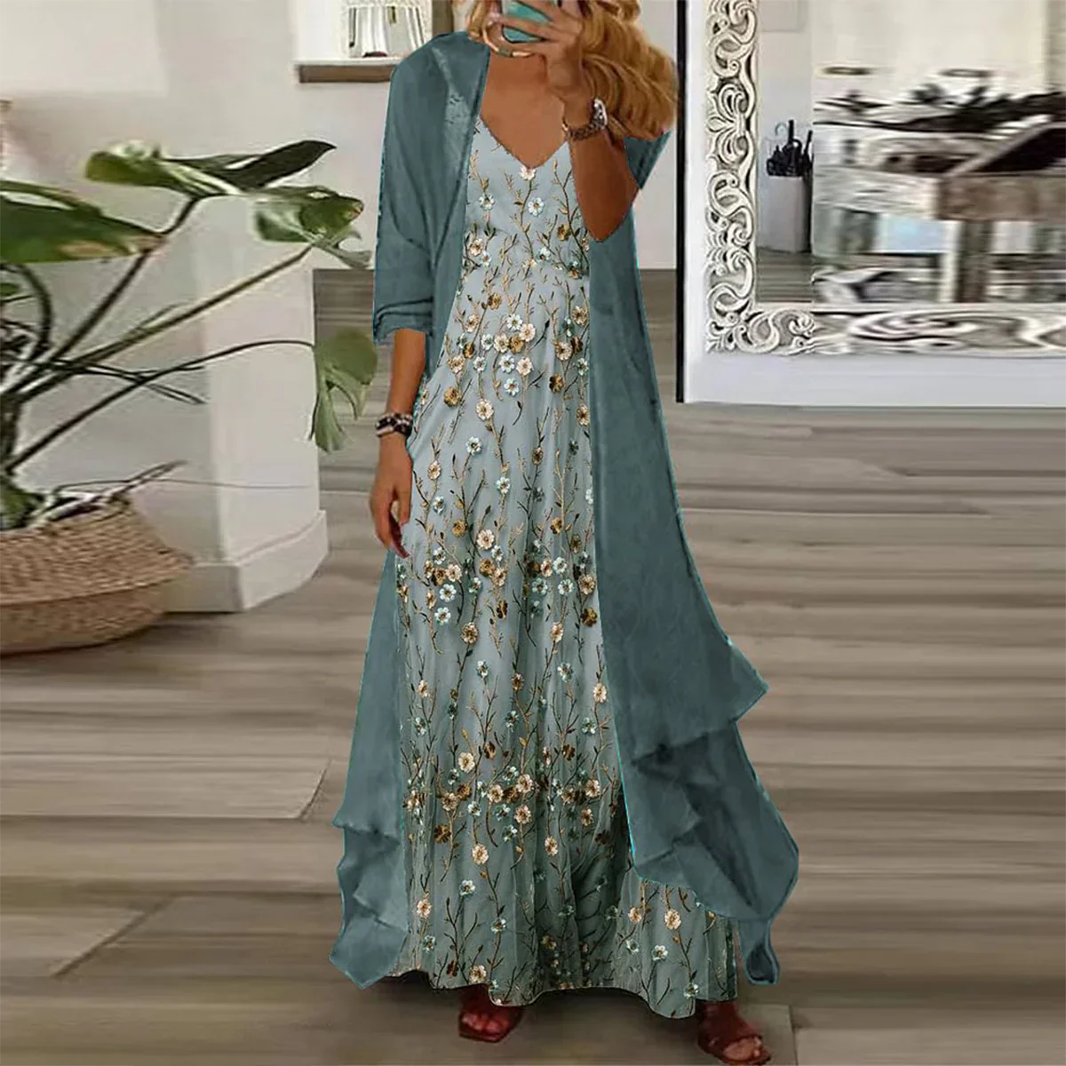 LM | Youthful ditsy floral print maxi dress with thin jacket Two-piece outfits