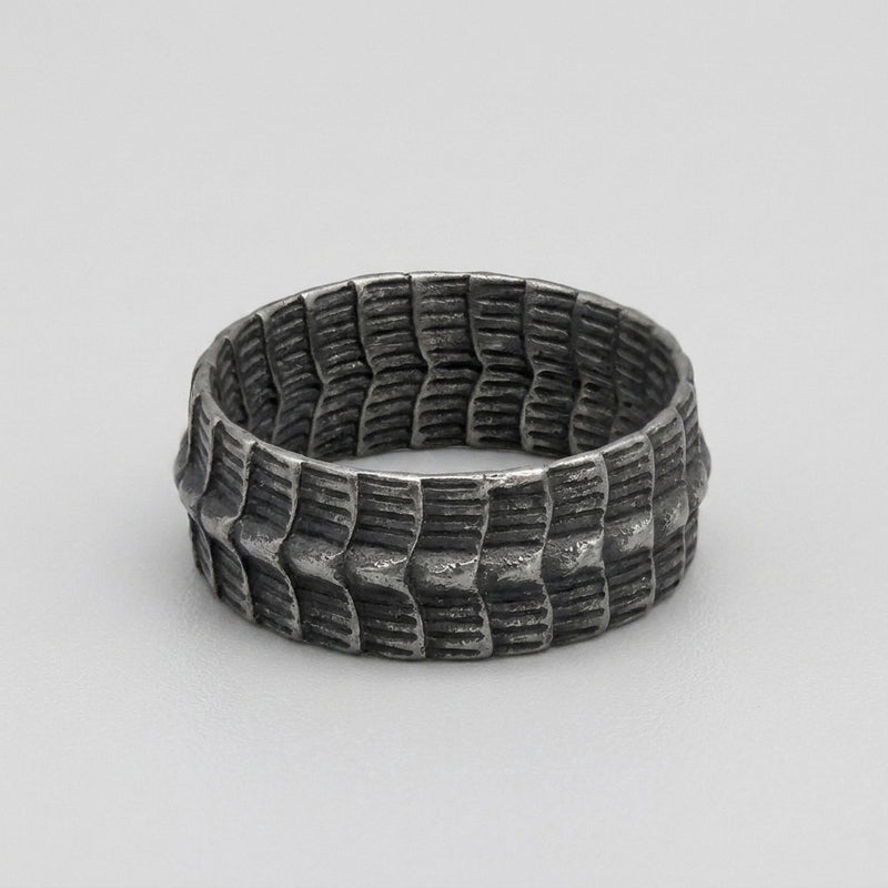 Serpent Scale Band Ring