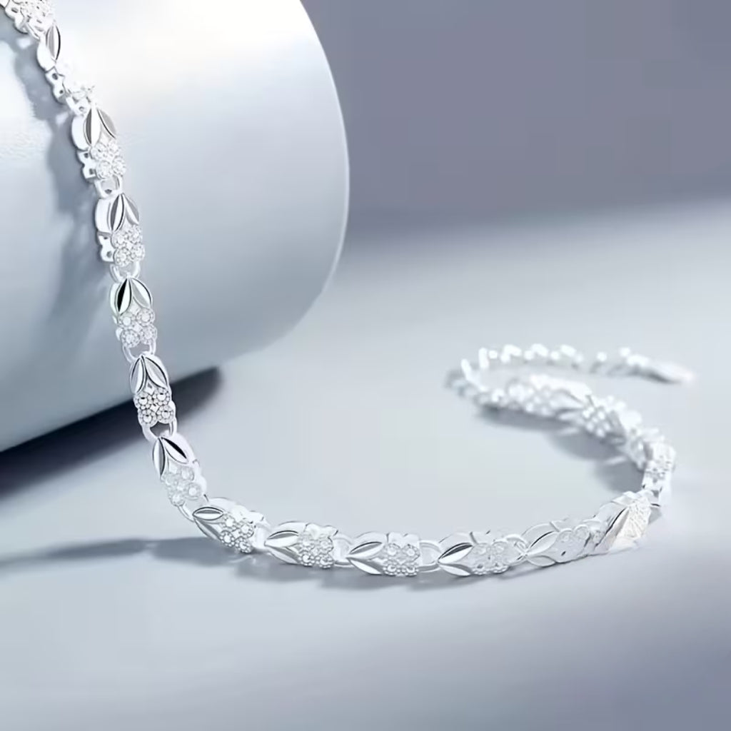 Romantic Bracelet for Special Moments