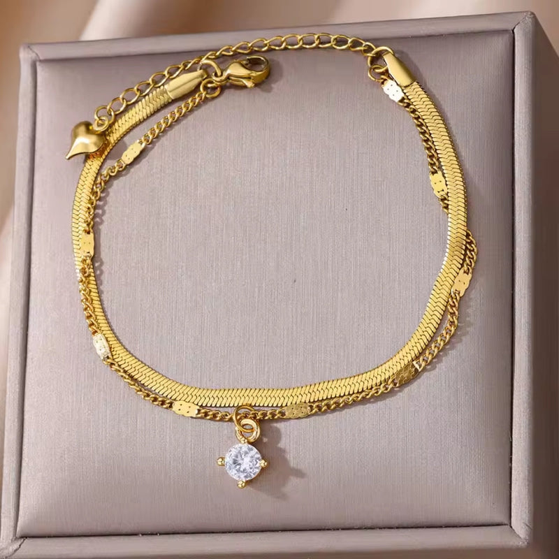 Beautiful Gold Bracelet with Unique Style
