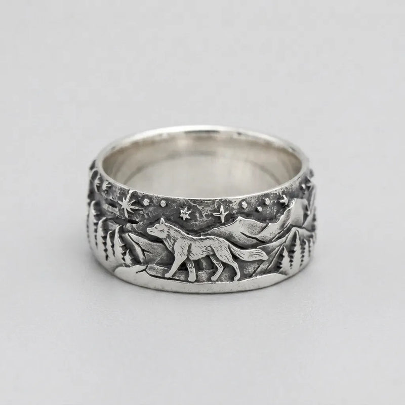 Wolf Wilderness Panoramic Band Ring