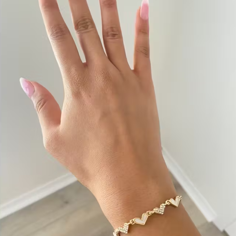 Charming Bracelet for Any Occasion