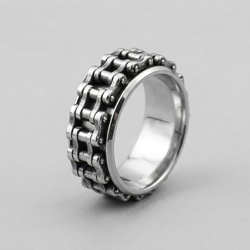 Retro Locomotive Chain Ring