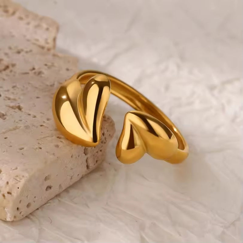 Romantic Gold Ring for Special Moments