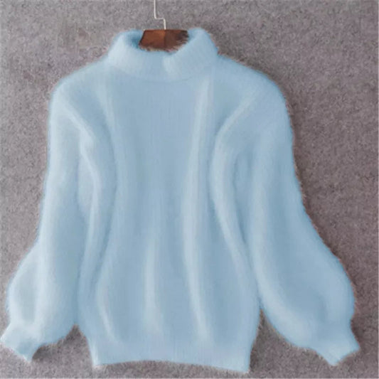 Mónica® | Vintage angora-style sweater: loosely knitted and plain.