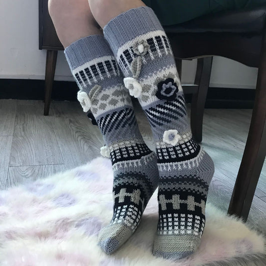 Soft Warm Retro Flower Jacquard Weave Socks elevenforest