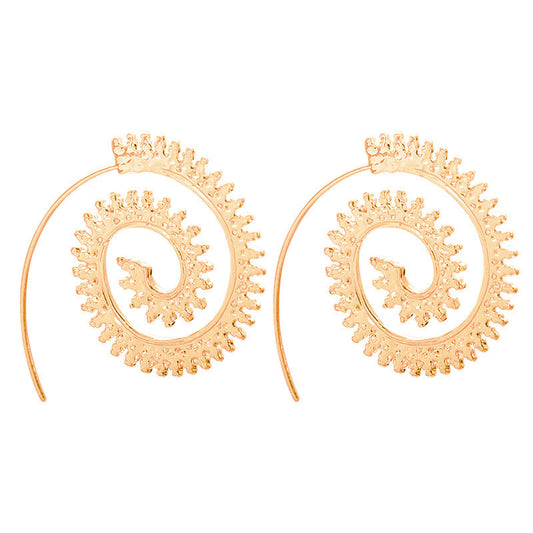 Charming Gold Earring for Any Occasion