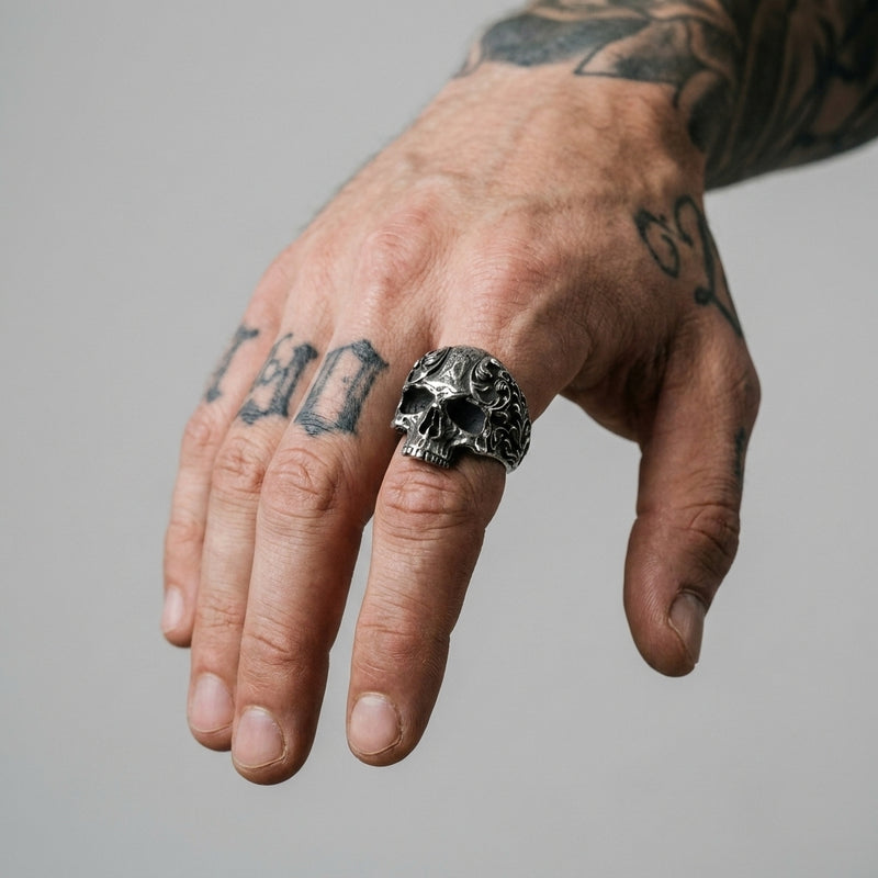 Skull Ring: 