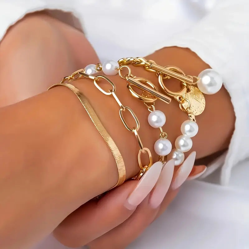 Stunning Gold Set for Daily Wear