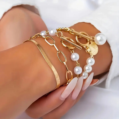 Stunning Gold Set for Daily Wear