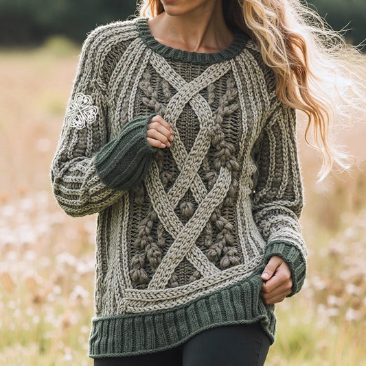 Women's Celtic Knot Jacquard Contrast Crew Neck Sweater artswardrobe