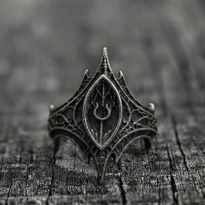 Obsidian Spear Crown Ring