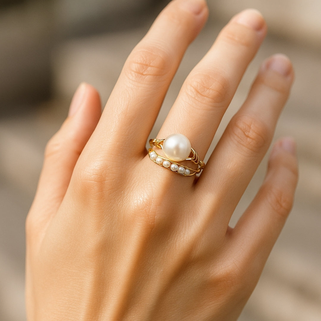 Classic Gold Ring with Timeless Appeal
