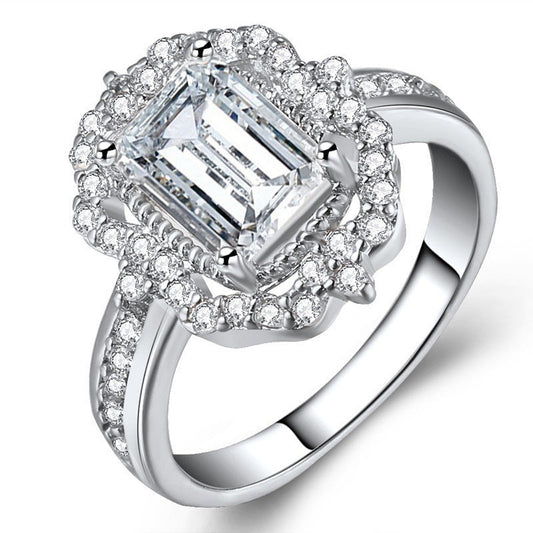 Charming Gold Ring for Any Occasion