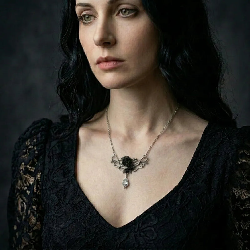 The Victorian Rose Necklace