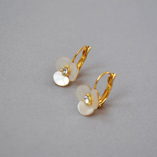 Romantic Earring for Special Moments