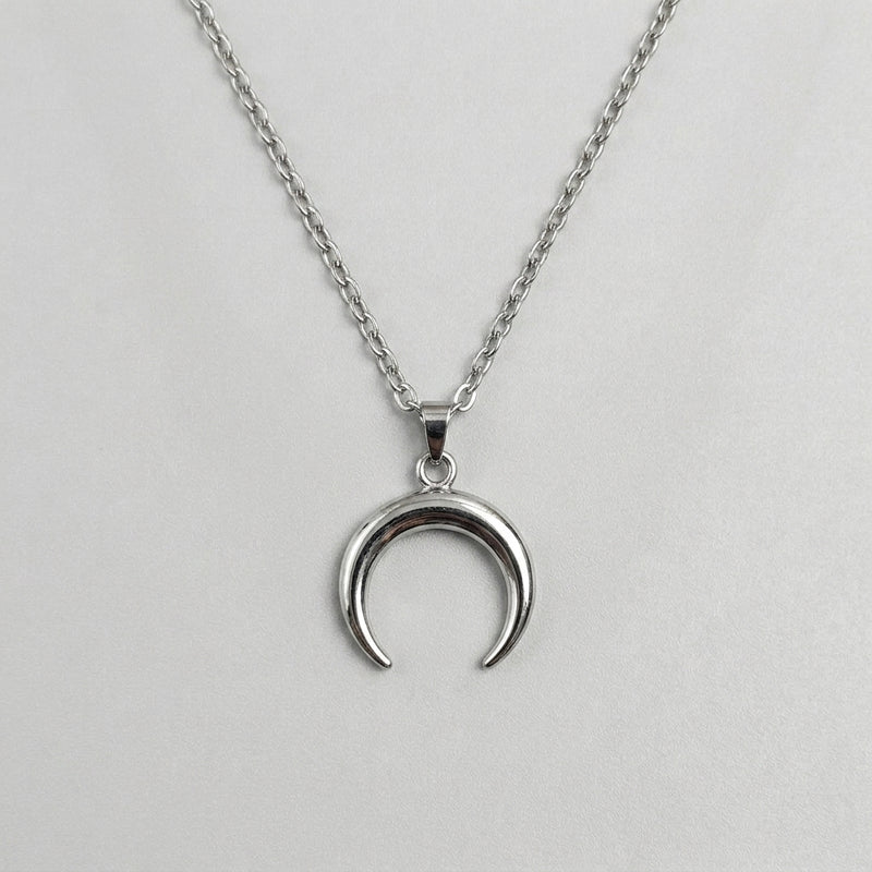 Lunaris Crescent Horn Necklace