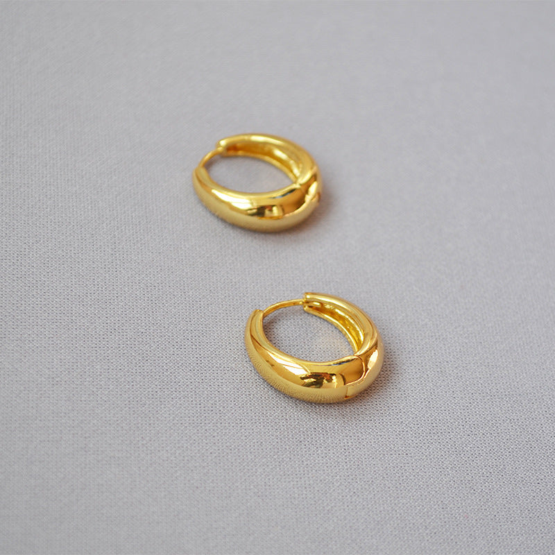 Elegant Gold Earring for Every Occasion