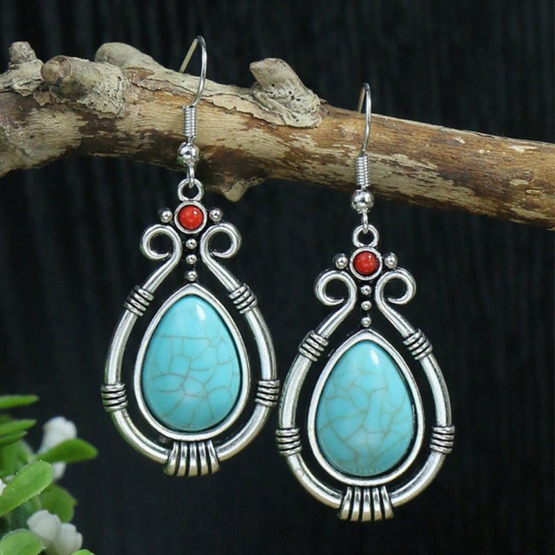 Elegant Silver Earring for Every Occasion