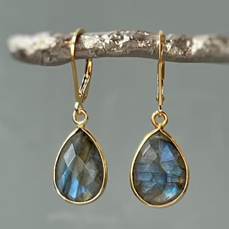 Beautiful Gold Earring with Unique Style