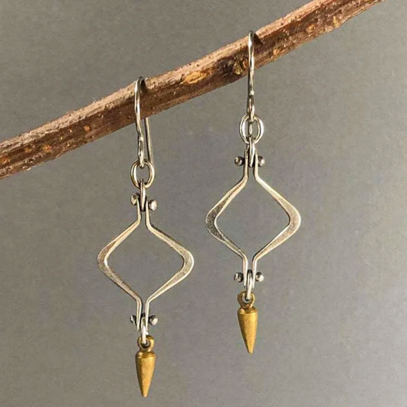 Charming Earring for Any Occasion