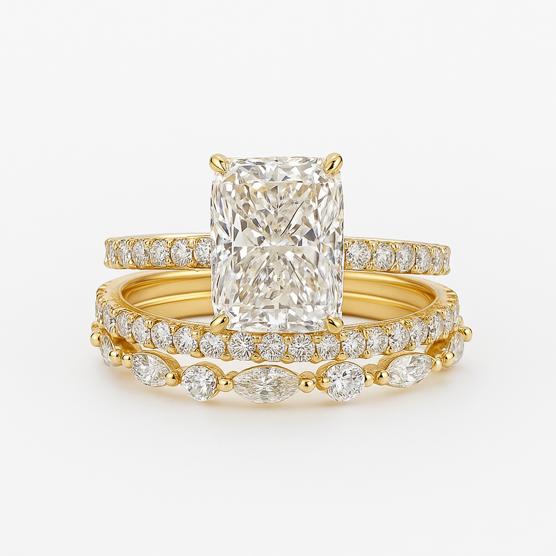 Beautiful Gold Set with Unique Style