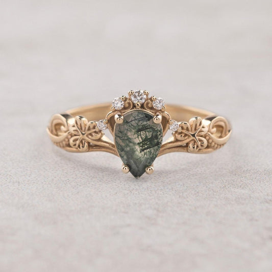 Drop Moss Agate Elegant Gold Ring