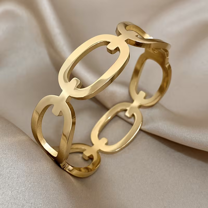 Beautiful Bracelet with Unique Style