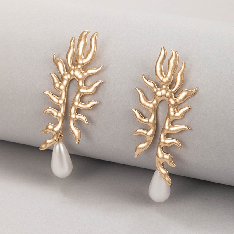 Charming Pearl Earring for Any Occasion