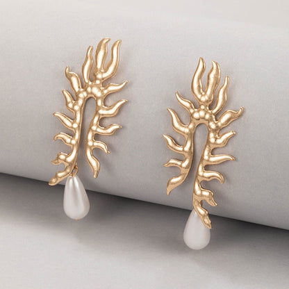 Charming Pearl Earring for Any Occasion