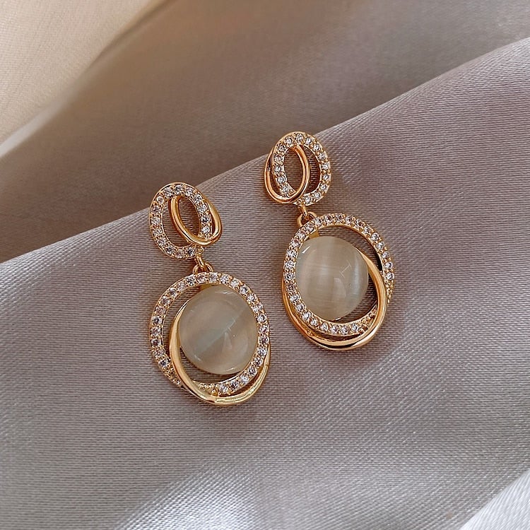 Classic Earring with Timeless Appeal