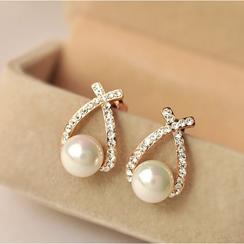 Romantic Pearl Earring for Special Moments