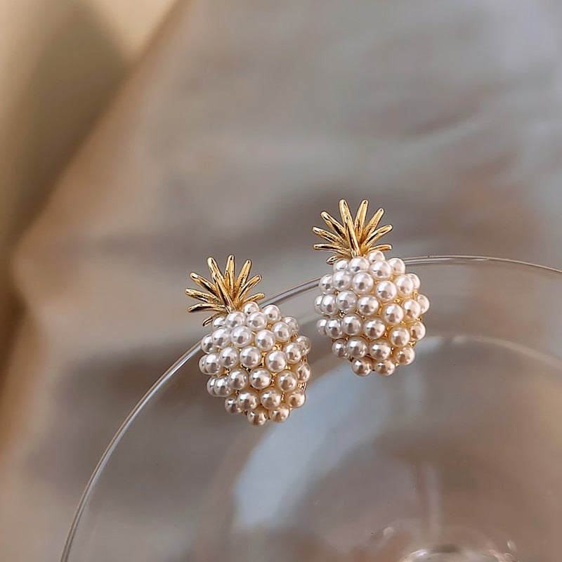 Romantic Pearl Earring for Special Moments