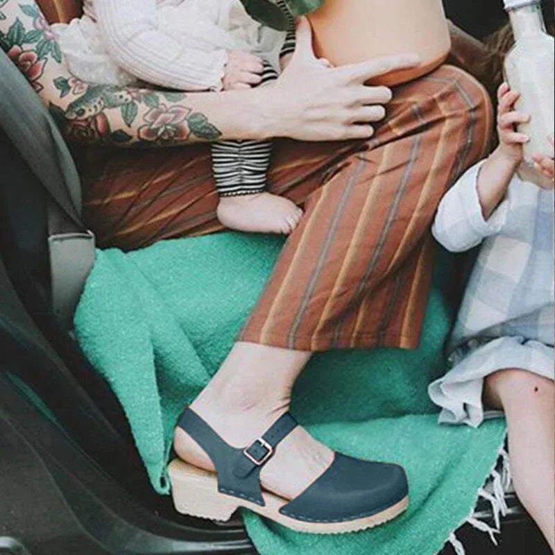 JO | Timeless and stylish general sandals