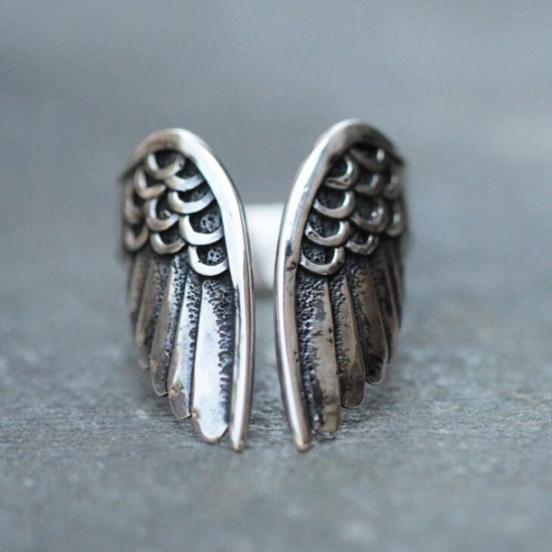Elegant Silver Ring for Every Occasion