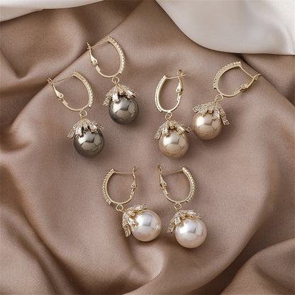Charming Pearl Earring for Any Occasion