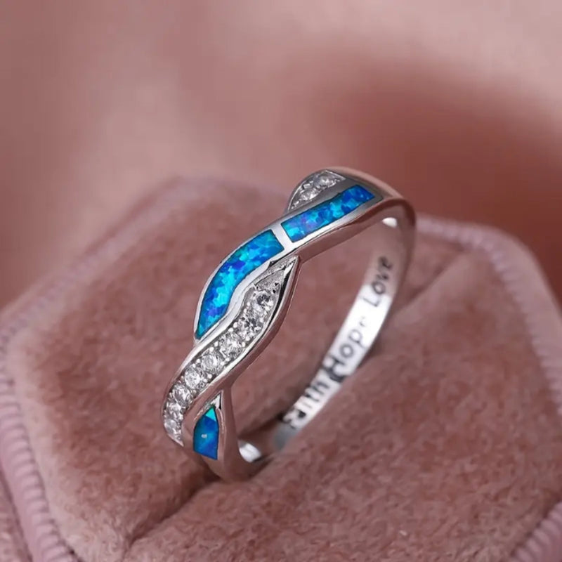 Classic Silver Ring with Timeless Appeal