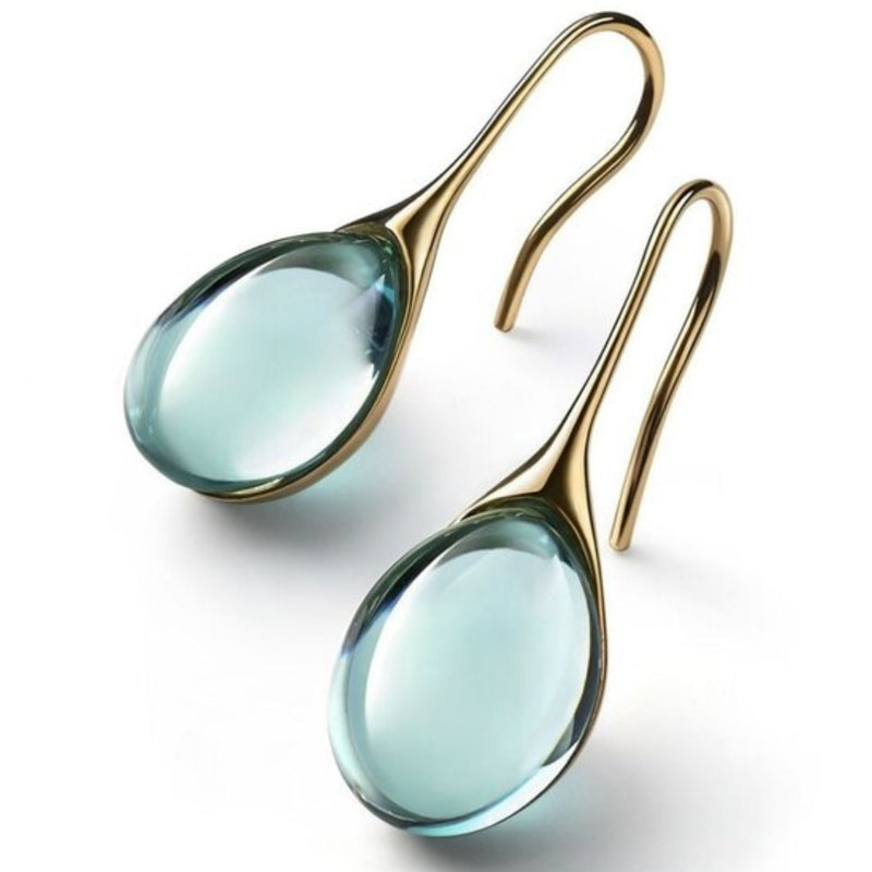 Charming Gold Earring for Any Occasion