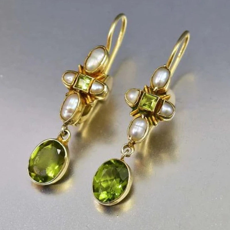 Beautiful Pearl Earring with Unique Style