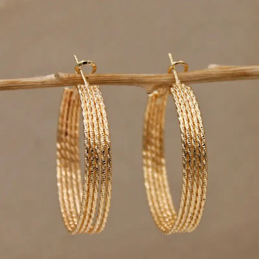 Charming Earring for Any Occasion