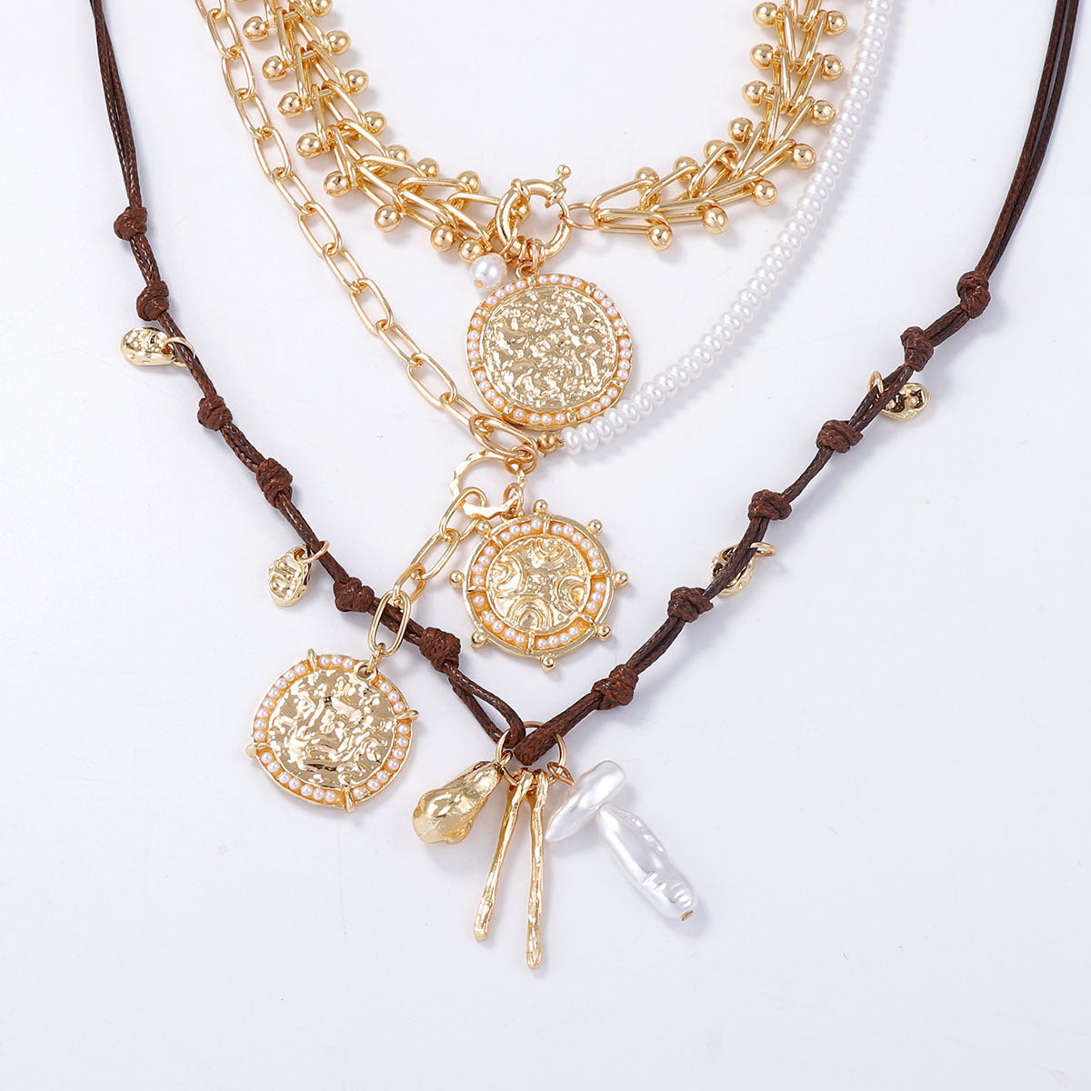Charming Pearl Necklace for Any Occasion